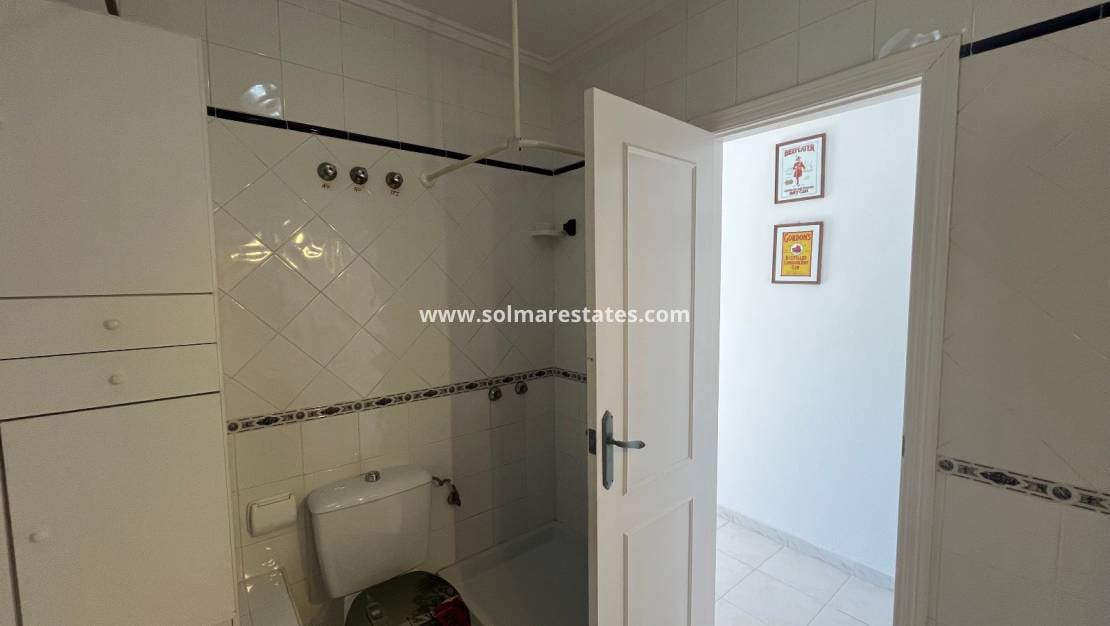 2 soverom Hus til salgs i La Florida med svømmebasseng - € 179 950 (Ref: 9606350)