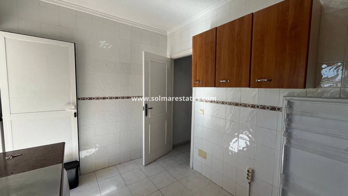 2 soverom Hus til salgs i La Florida med svømmebasseng - € 179 950 (Ref: 9606350)