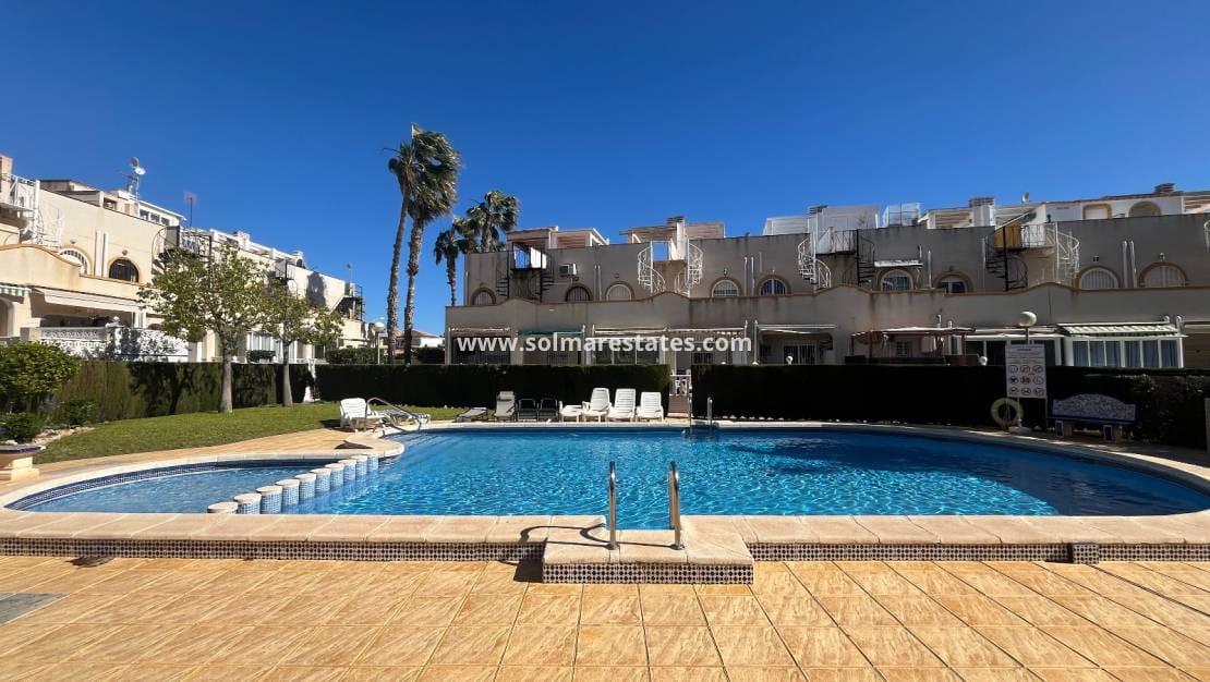 2 soverom Hus til salgs i La Florida med svømmebasseng - € 179 950 (Ref: 9606350)