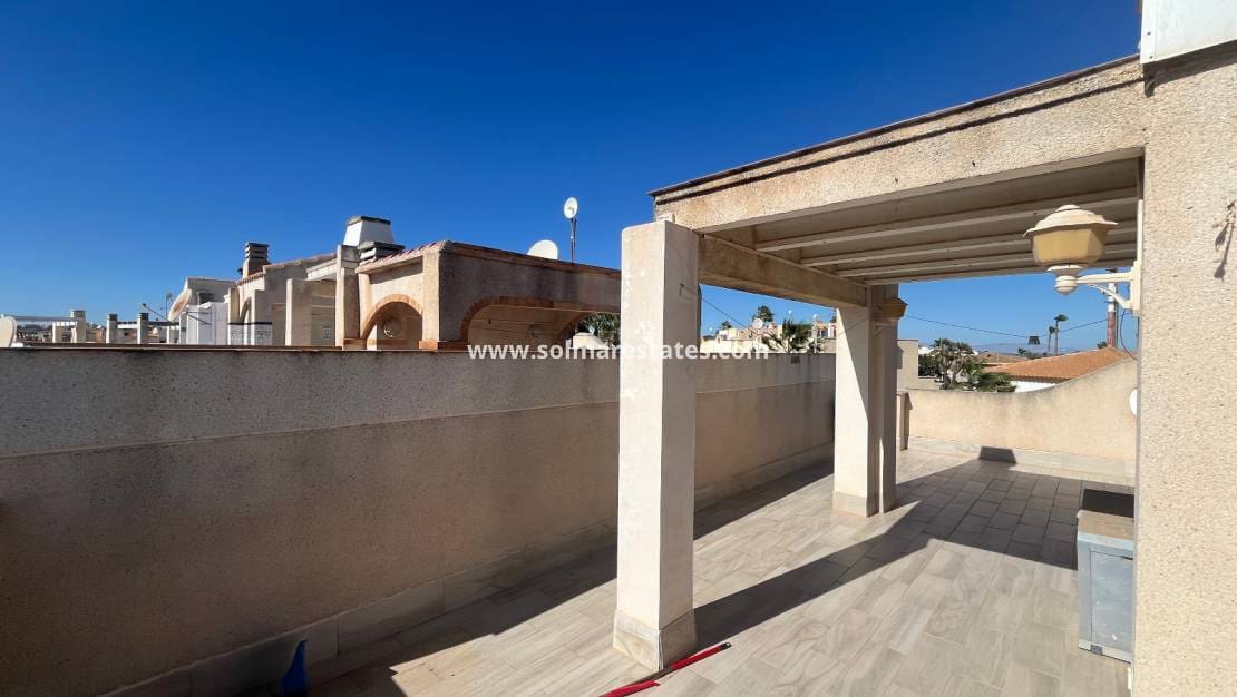 2 soverom Hus til salgs i La Florida med svømmebasseng - € 179 950 (Ref: 9606350)