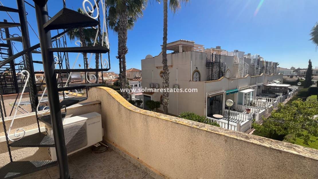 2 soverom Hus til salgs i La Florida med svømmebasseng - € 179 950 (Ref: 9606350)