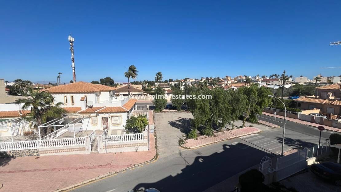 2 soverom Hus til salgs i La Florida med svømmebasseng - € 179 950 (Ref: 9606350)