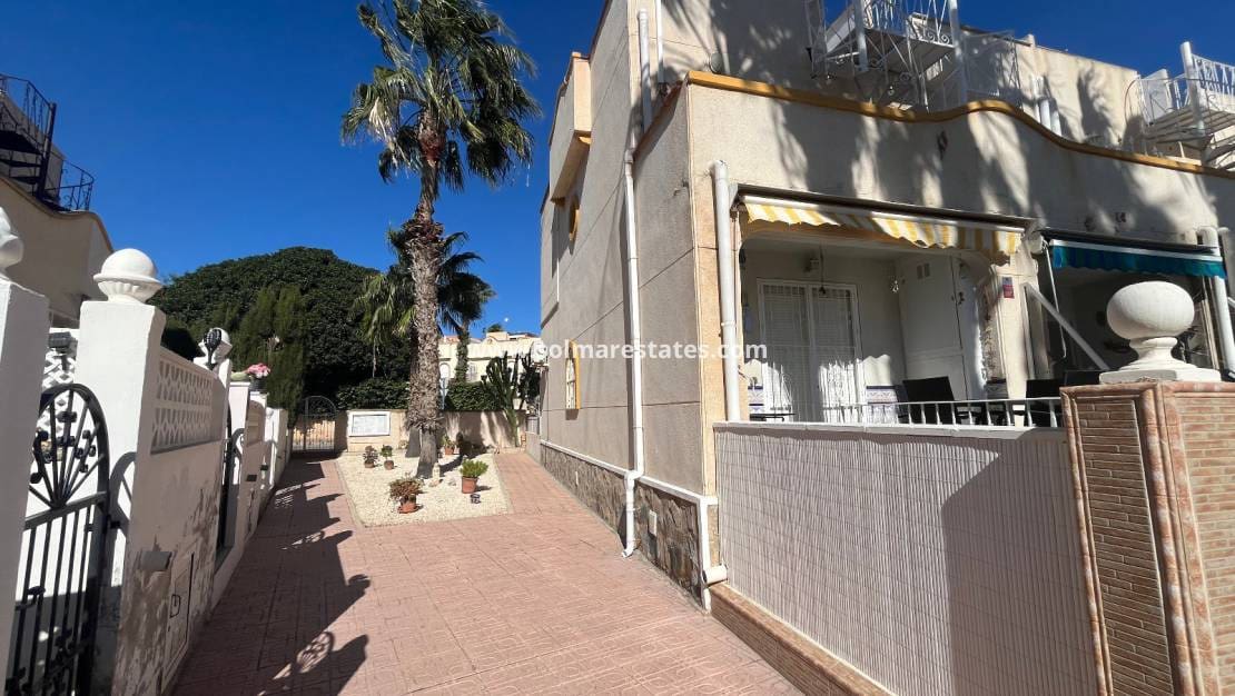 2 soverom Hus til salgs i La Florida med svømmebasseng - € 179 950 (Ref: 9606350)