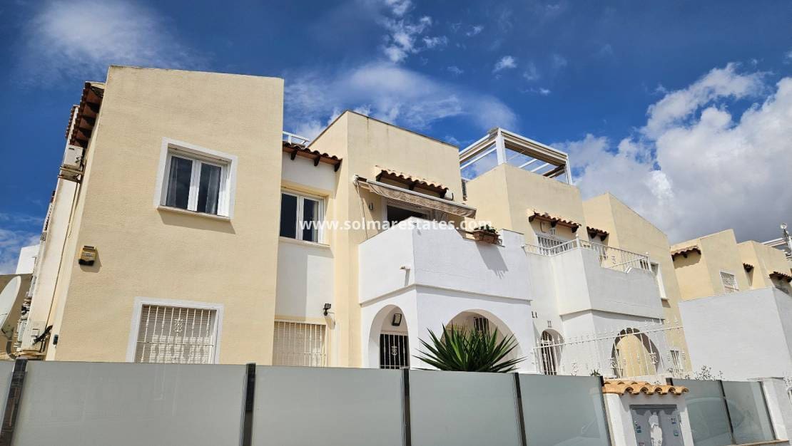 2 sypialnia Apartament na sprzedaż w Villamartin z basenem - 199 000 € (Ref: 9606579)