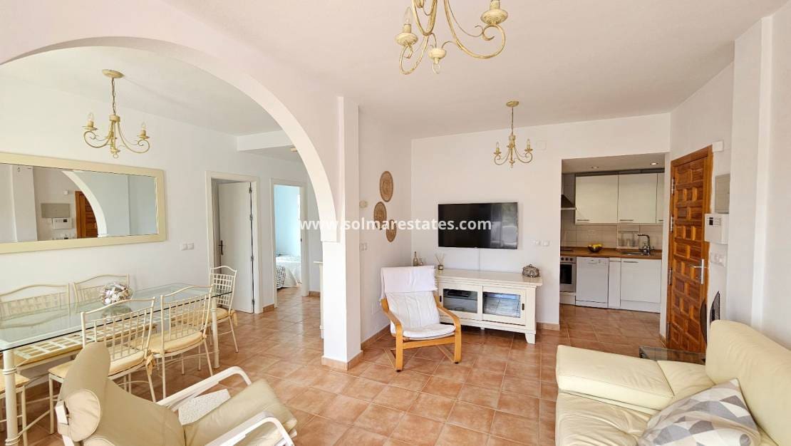 2 sypialnia Apartament na sprzedaż w Villamartin z basenem - 199 000 € (Ref: 9606579)