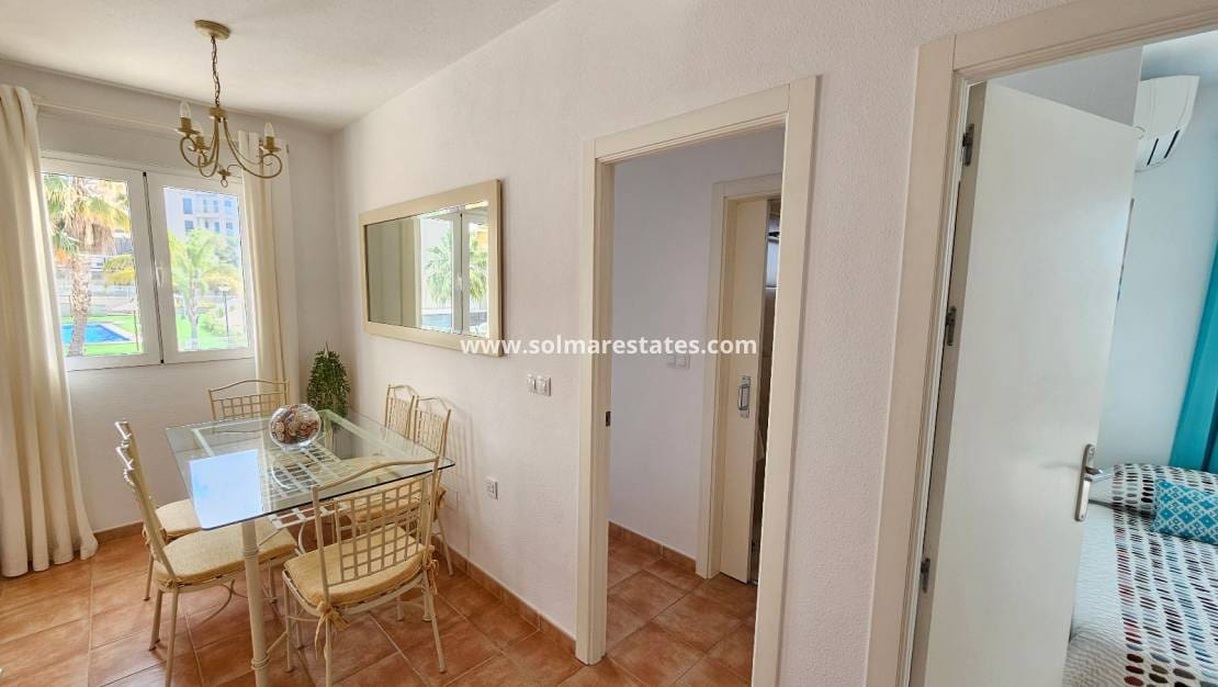 2 sypialnia Apartament na sprzedaż w Villamartin z basenem - 199 000 € (Ref: 9606579)