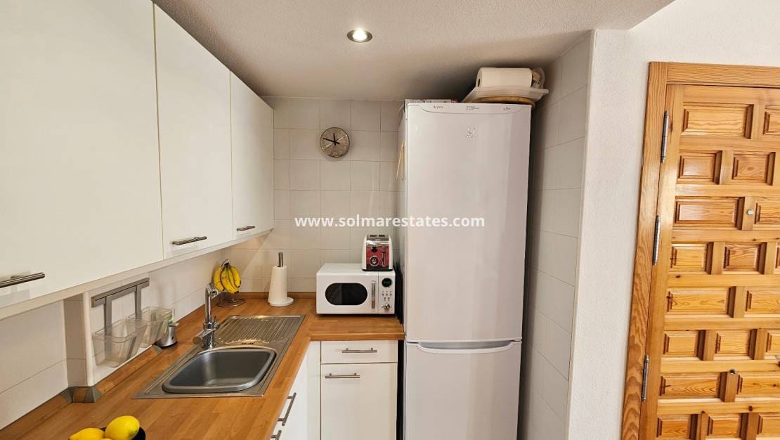2 sypialnia Apartament na sprzedaż w Villamartin z basenem - 199 000 € (Ref: 9606579)