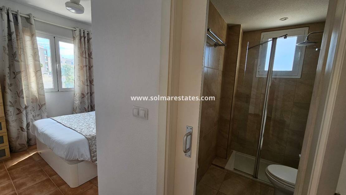 2 sypialnia Apartament na sprzedaż w Villamartin z basenem - 199 000 € (Ref: 9606579)