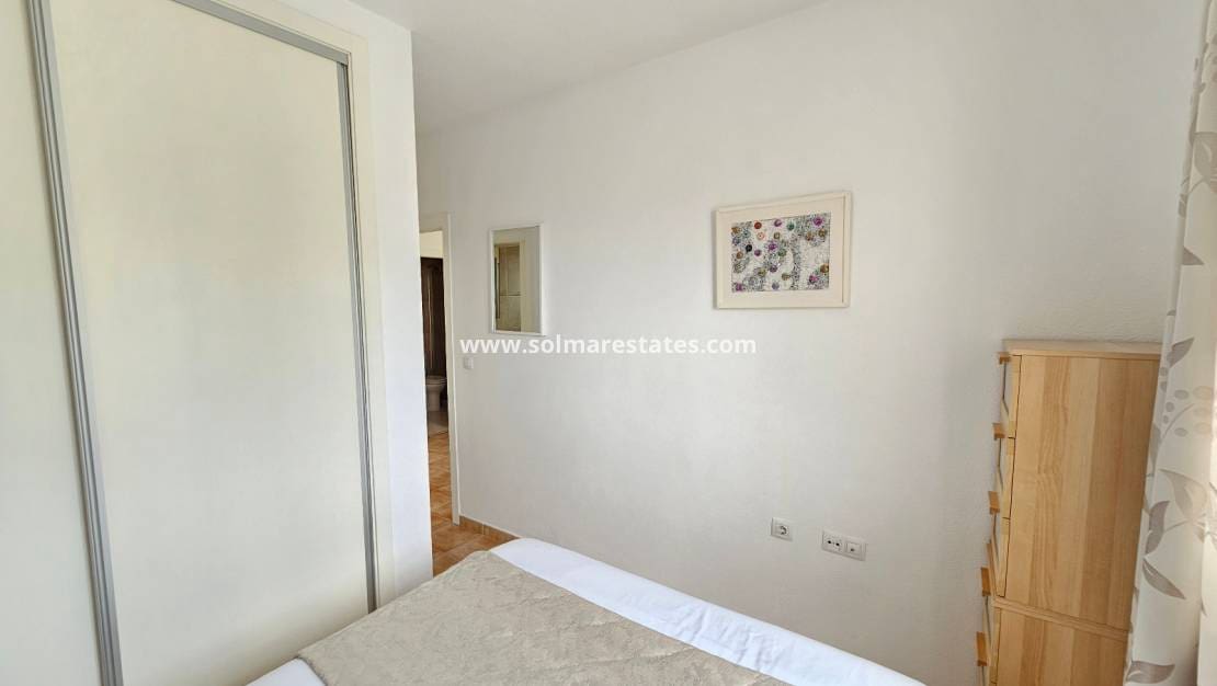 2 sypialnia Apartament na sprzedaż w Villamartin z basenem - 199 000 € (Ref: 9606579)