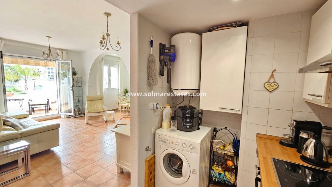 2 sypialnia Apartament na sprzedaż w Villamartin z basenem - 199 000 € (Ref: 9606579)