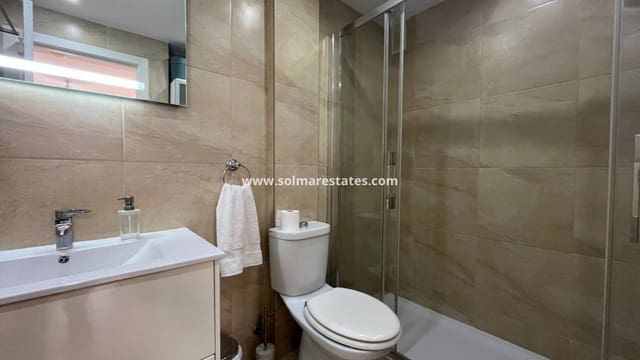 2 slaapkamer Appartement te koop in Villamartin, Orihuela met zwembad - € 199.000 (Ref: 9606579)