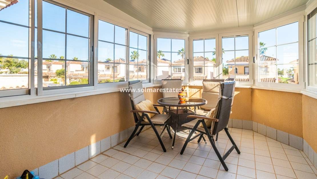 2 sypialnia Willa na sprzedaż w El Raso z basenem - 247 000 € (Ref: 9610103)