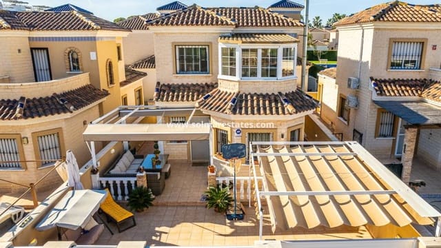 2 sypialnia Willa na sprzedaż w El Raso, Guardamar del Segura z basenem - 247 000 € (Ref: 9610103)