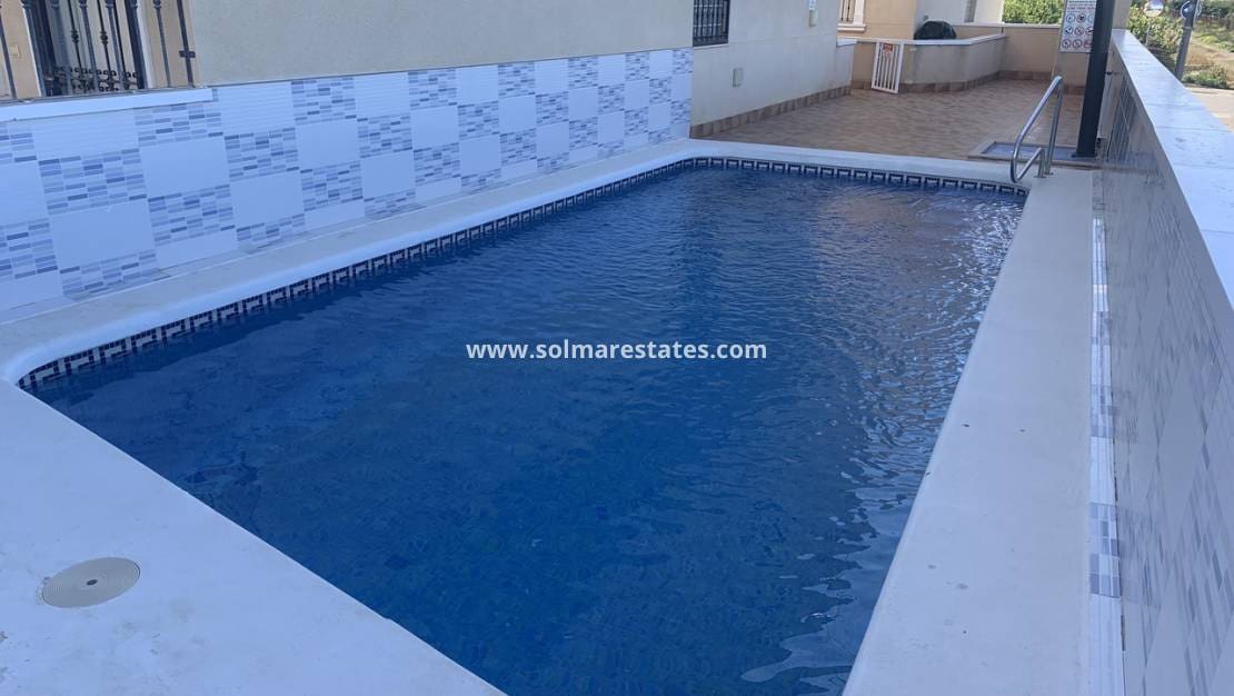 3 makuuhuone Omakotitalo myytävänä paikassa Heredades mukana uima-altaan - 159 995 € (Ref: 9614068)