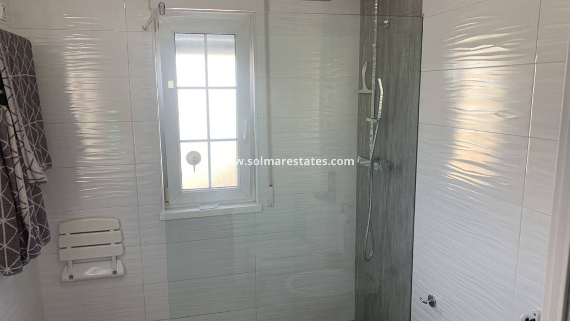 3 makuuhuone Omakotitalo myytävänä paikassa Heredades mukana uima-altaan - 159 995 € (Ref: 9614068)