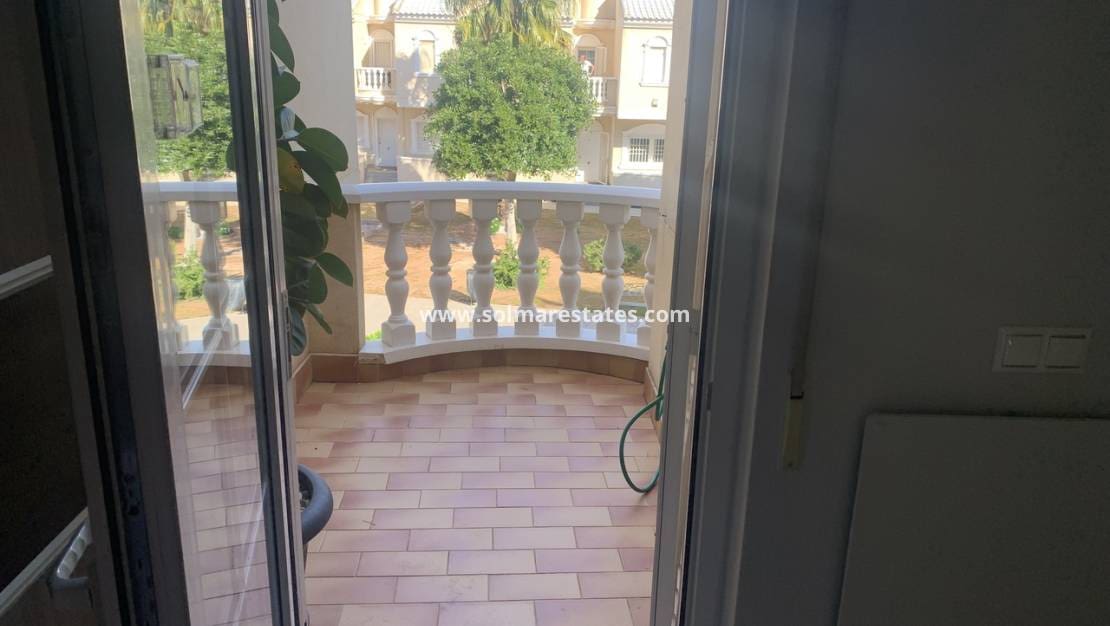 3 makuuhuone Omakotitalo myytävänä paikassa Heredades mukana uima-altaan - 159 995 € (Ref: 9614068)