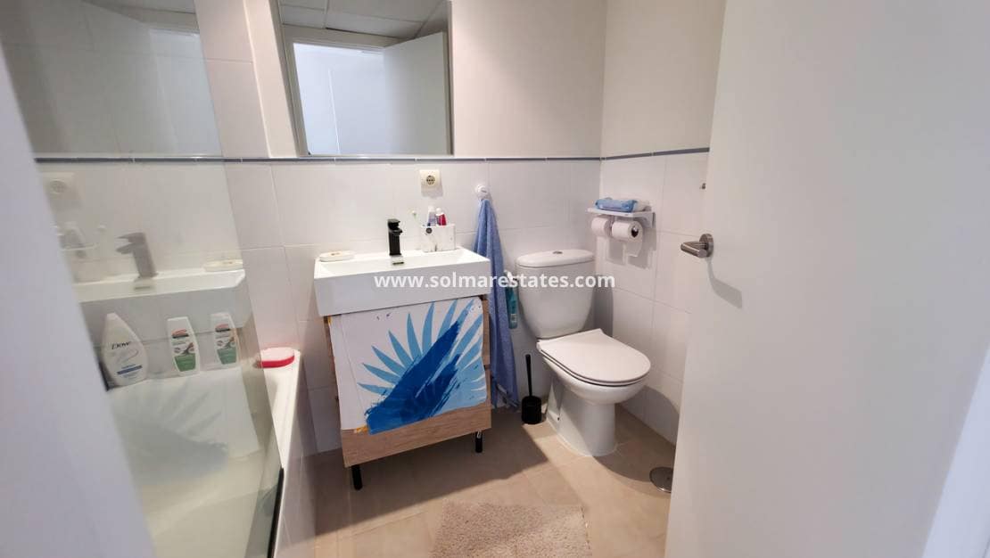 2 bedroom Apartment for sale in Villamartin with pool - € 199,999 (Ref: 9614069)