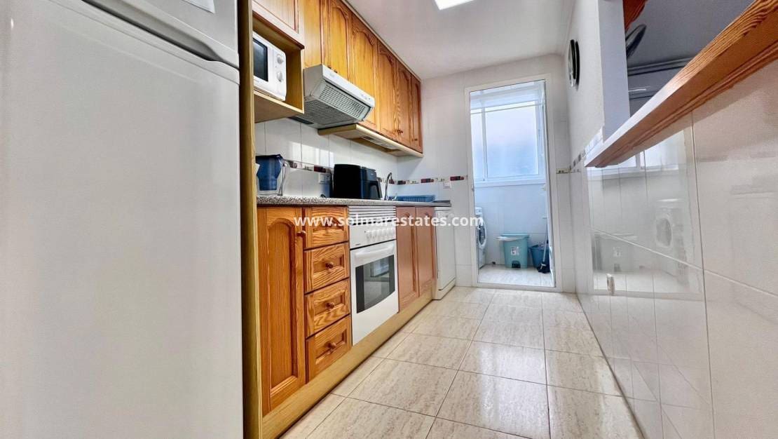 2 soverom Leilighet til salgs i Pilar de la Horadada med svømmebasseng - € 220 000 (Ref: 9616816)