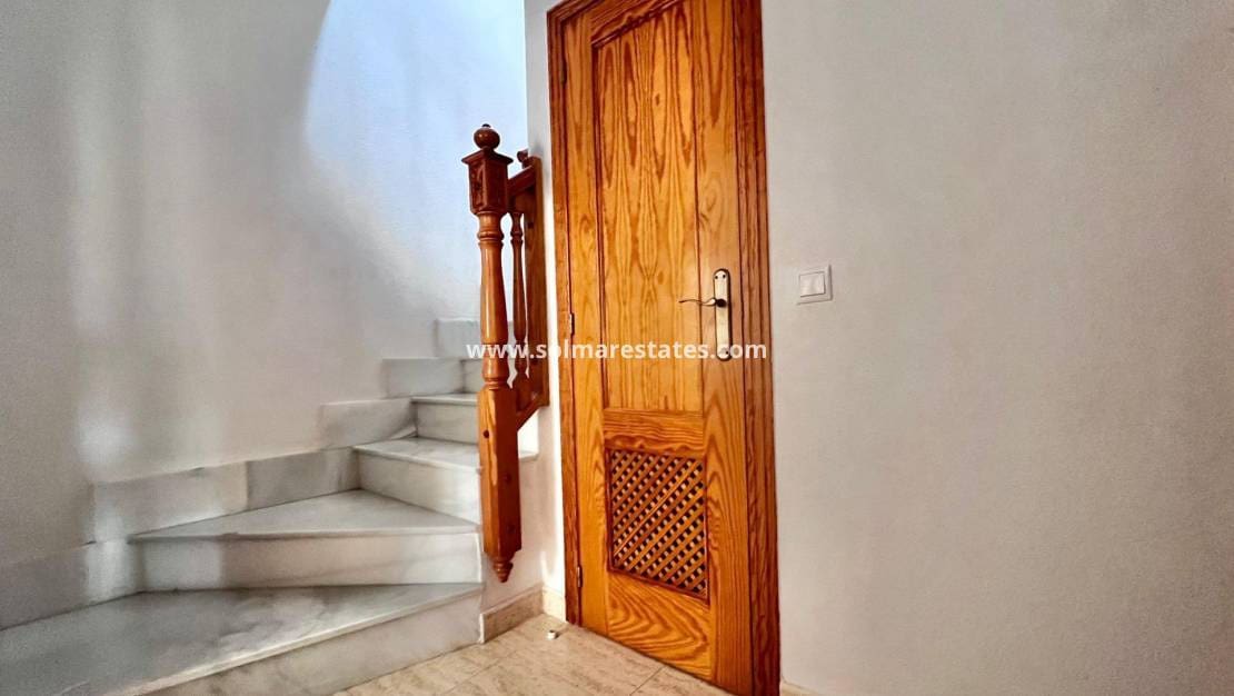 2 soverom Leilighet til salgs i Pilar de la Horadada med svømmebasseng - € 220 000 (Ref: 9616816)