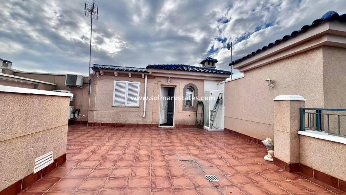 2 soverom Leilighet til salgs i Pilar de la Horadada med svømmebasseng - € 220 000 (Ref: 9616816)