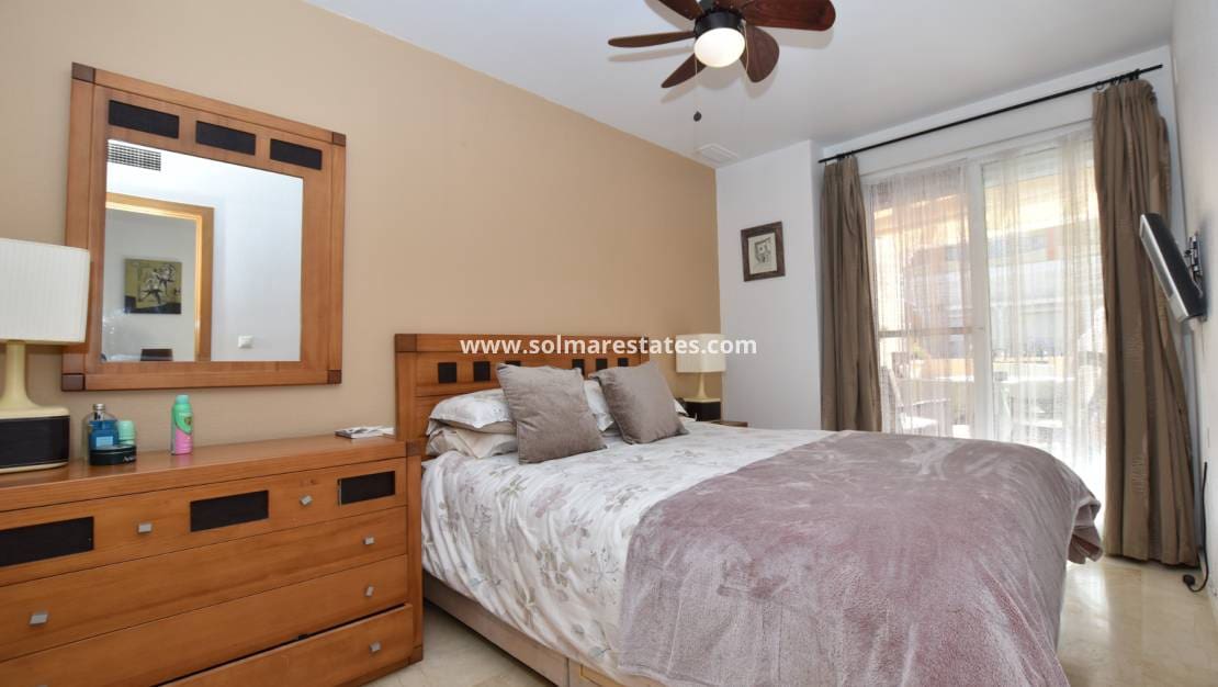 2 soveværelse Lejlighed til salg i Algorfa med swimmingpool - € 139.995 (Ref: 9616817)