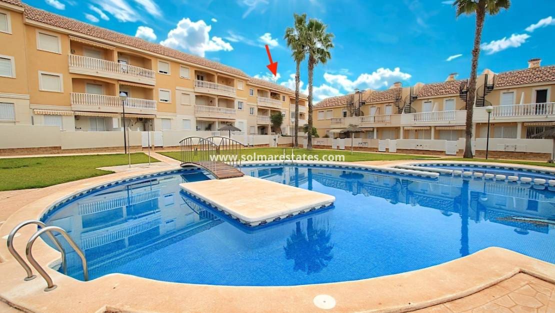 2 sovrum Lägenhet till salu i Cabo Roig med pool - 169 950 € (Ref: 9616819)