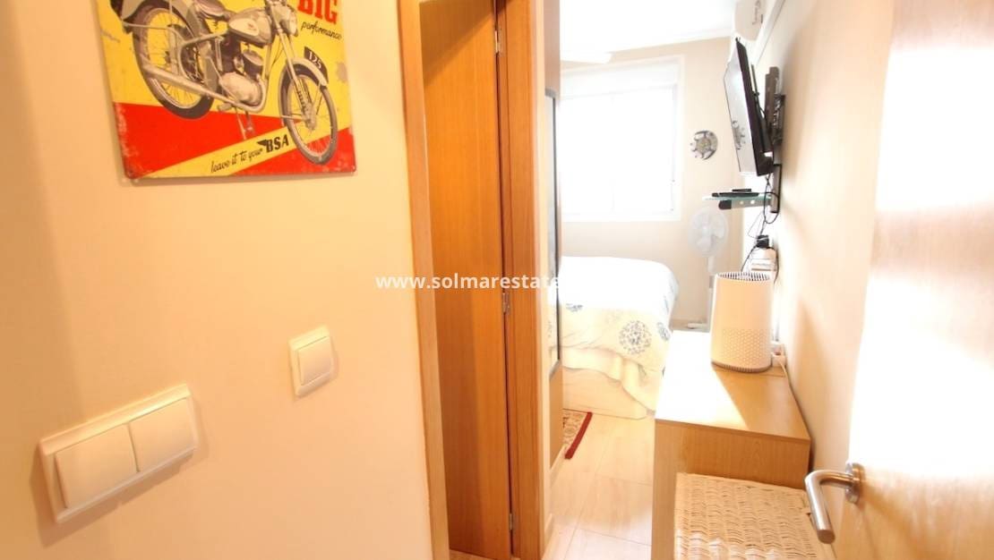 2 sovrum Lägenhet till salu i Cabo Roig med pool - 169 950 € (Ref: 9616819)