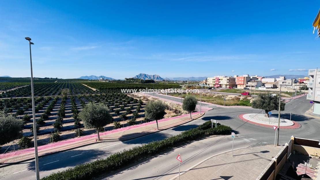 2 bedroom Apartment for sale in Algorfa with pool - € 125,000 (Ref: 9616821)