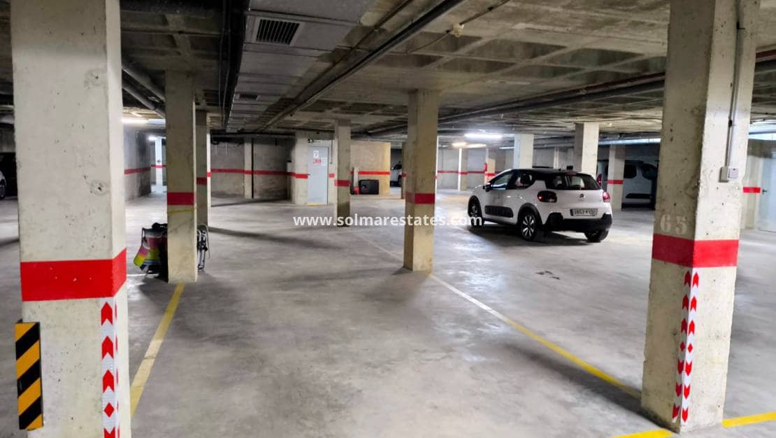 2 bedroom Apartment for sale in Algorfa with pool - € 125,000 (Ref: 9616821)