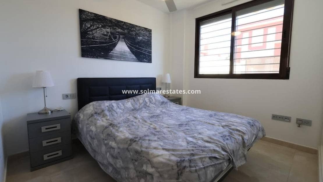 2 bedroom Apartment for sale in Cabo Roig with pool - € 185,000 (Ref: 9616823)