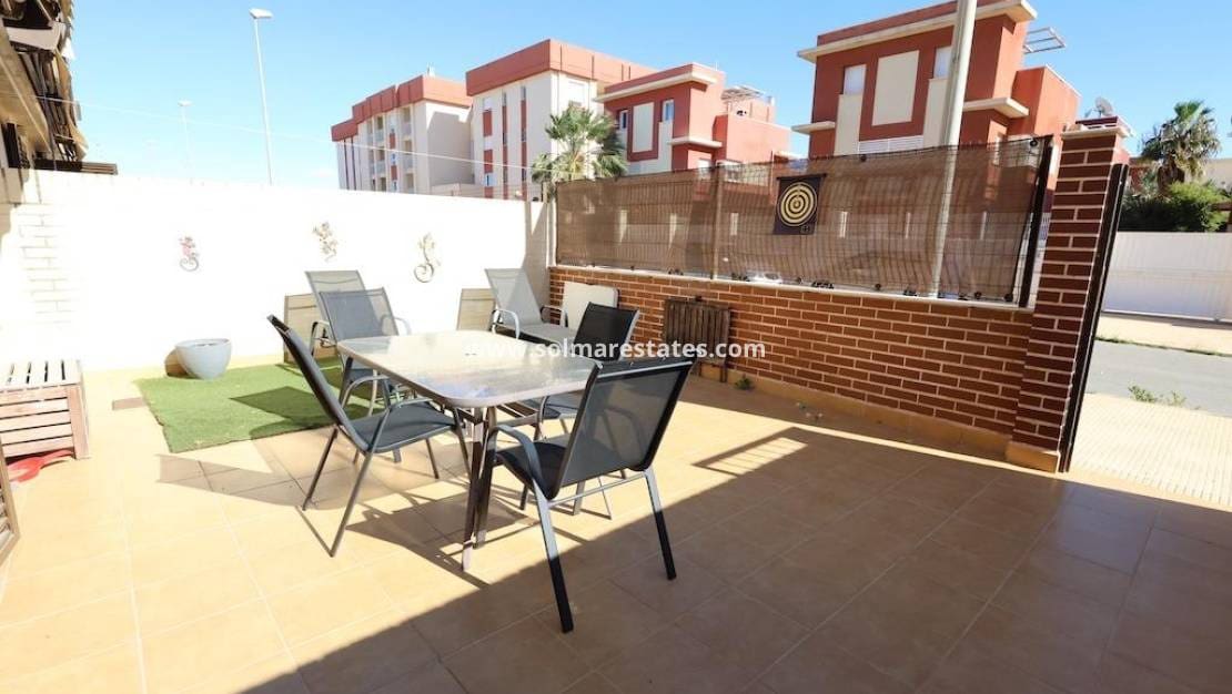 2 bedroom Apartment for sale in Cabo Roig with pool - € 185,000 (Ref: 9616823)
