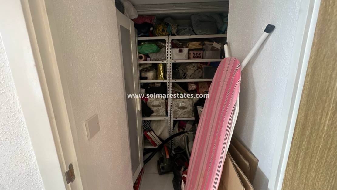 3 soverom Hus til salgs i Los Montesinos med svømmebasseng - € 220 000 (Ref: 9616824)