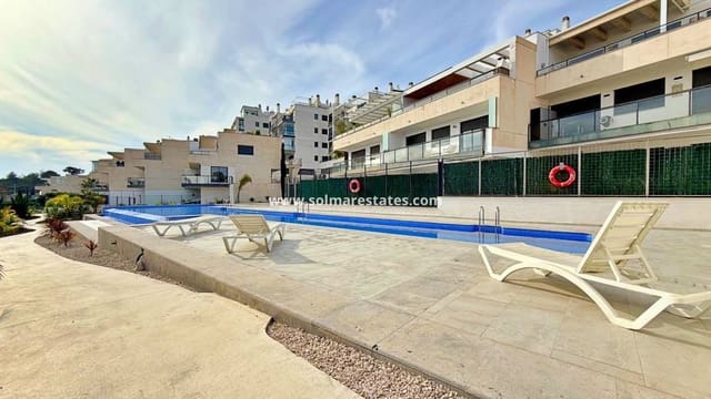Apartamento de 2 habitaciones en Campoamor, Orihuela en venta con piscina - 299.000 € (Ref: 9618455)