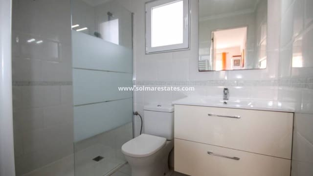 1 chambre Appartement à vendre à Villamartin, Orihuela avec piscine - 105 000 € (Ref: 9620680)