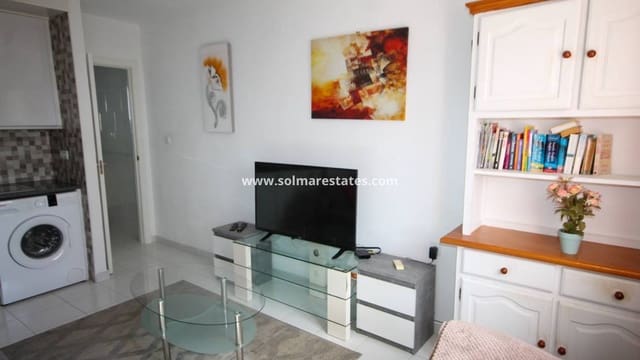 1 chambre Appartement à vendre à Villamartin, Orihuela avec piscine - 105 000 € (Ref: 9620680)