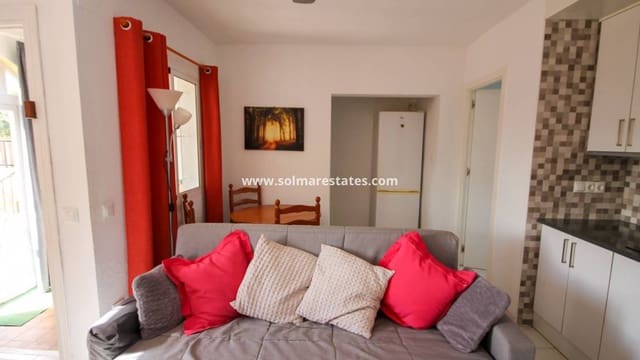 1 chambre Appartement à vendre à Villamartin, Orihuela avec piscine - 105 000 € (Ref: 9620680)