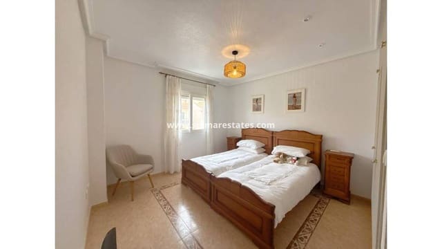 2 bedroom Townhouse for sale in La Zenia, Orihuela with pool - € 249,950 (Ref: 9622919)