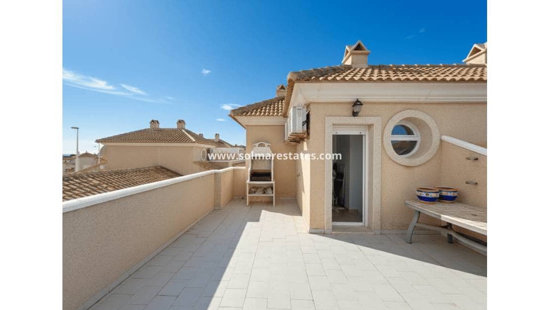 2 bedroom Townhouse for sale in La Zenia with pool - € 249,950 (Ref: 9622919)