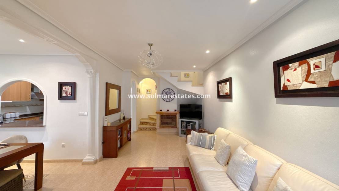 2 bedroom Townhouse for sale in La Zenia with pool - € 249,950 (Ref: 9622919)