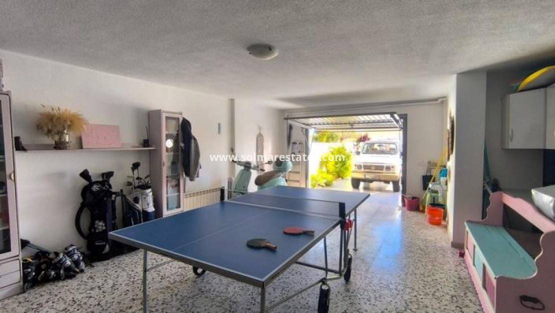 2 makuuhuone Omakotitalo myytävänä paikassa Ciudad Quesada mukana uima-altaan - 265 000 € (Ref: 9622920)