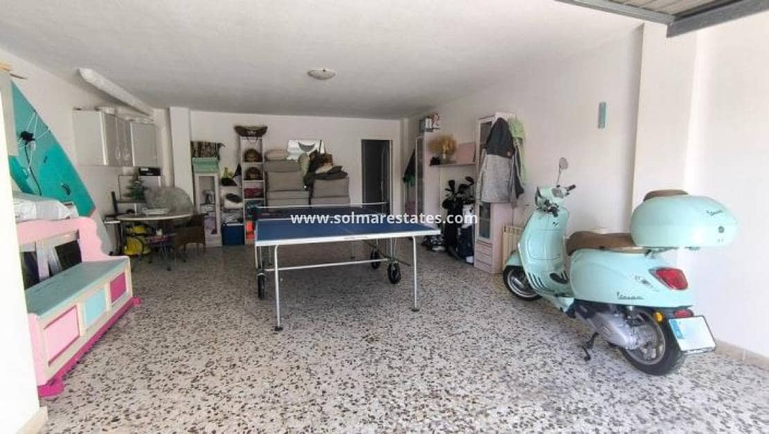 2 makuuhuone Omakotitalo myytävänä paikassa Ciudad Quesada mukana uima-altaan - 265 000 € (Ref: 9622920)