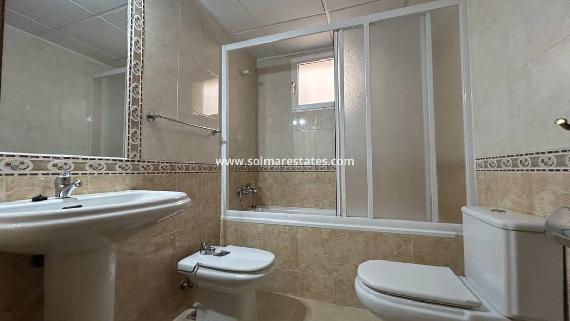 2 soveværelse Lejlighed til salg i San Miguel de Salinas - € 155.000 (Ref: 9622921)