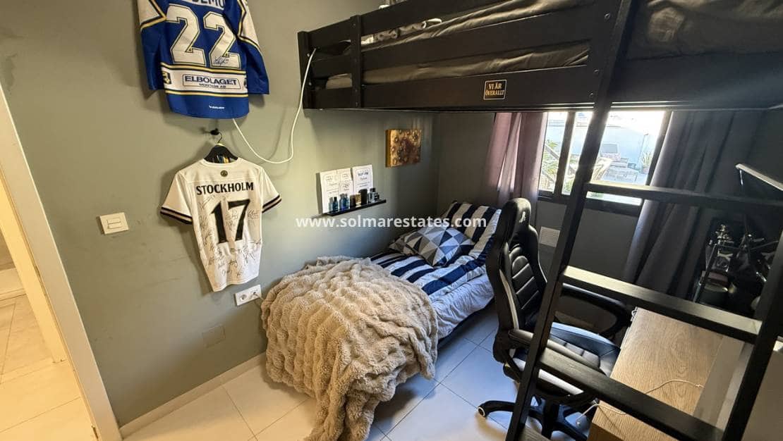 3 sovrum Villa till salu i La Zenia med pool - 499 999 € (Ref: 9622922)