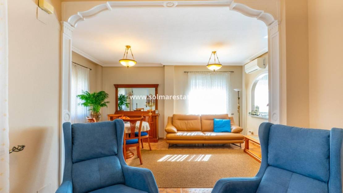 2 bedroom Terraced Villa for sale in Cabo Roig with pool - € 258,500 (Ref: 9622925)