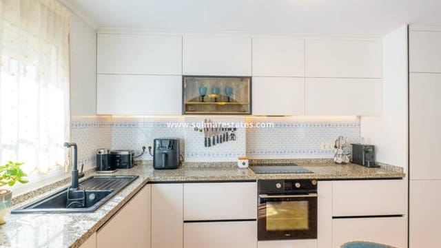 2 soverom Rekkehus til salgs i Cabo Roig, Orihuela med svømmebasseng - € 258 500 (Ref: 9622925)