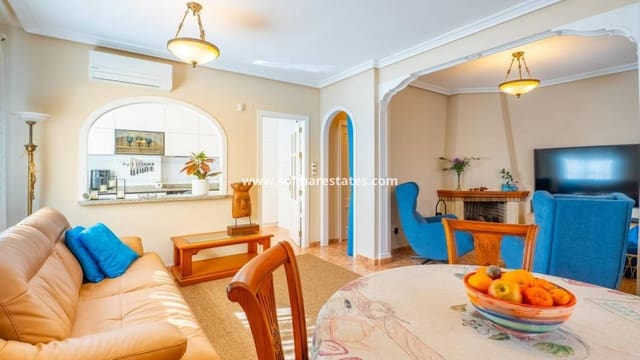 2 soverom Rekkehus til salgs i Cabo Roig, Orihuela med svømmebasseng - € 258 500 (Ref: 9622925)