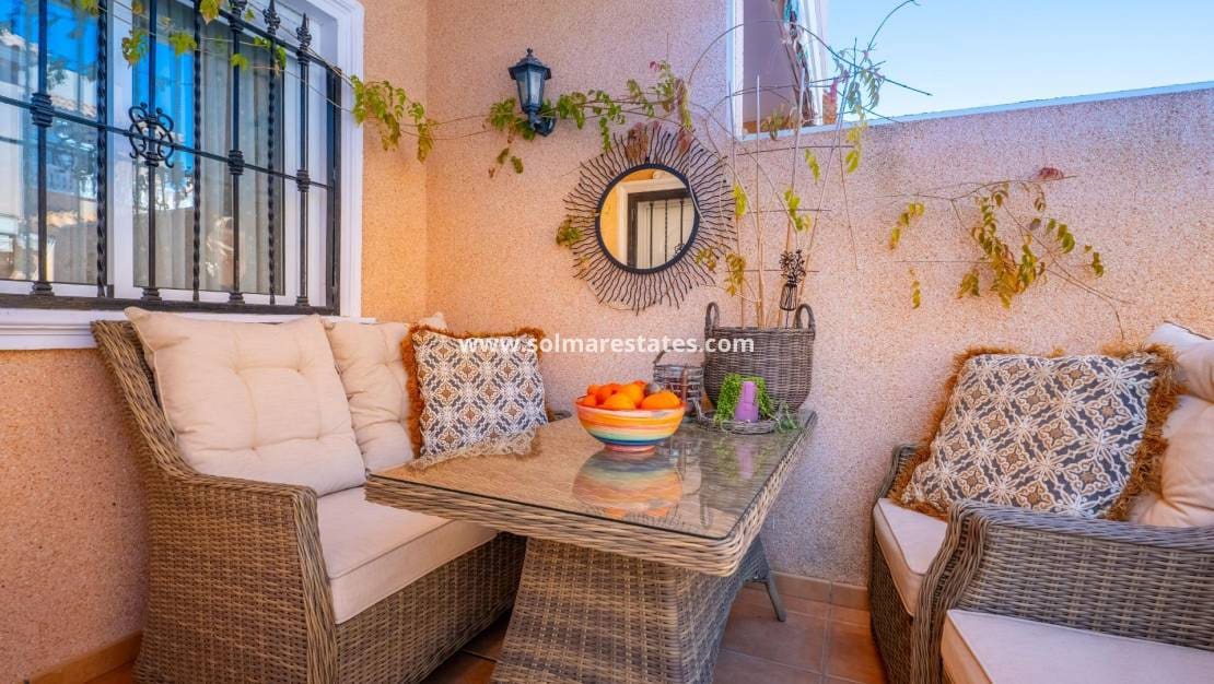2 bedroom Terraced Villa for sale in Cabo Roig with pool - € 258,500 (Ref: 9622925)