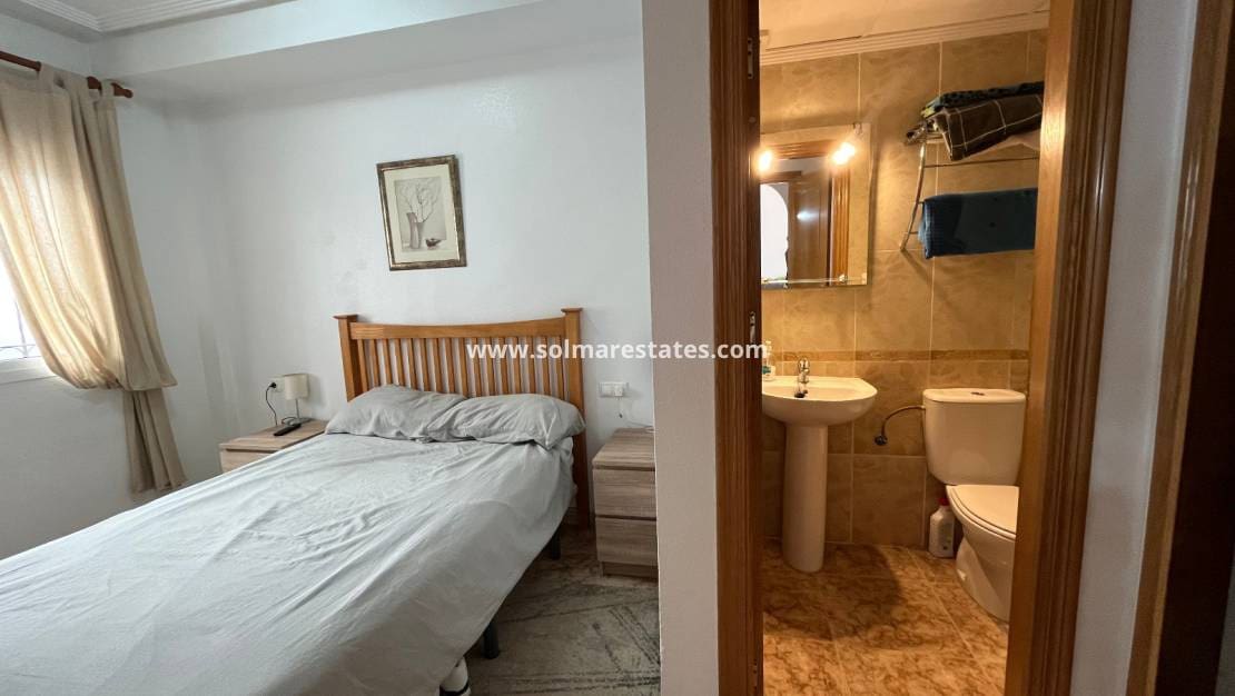 2 sypialnia Apartament na sprzedaż w Orihuela Costa z basenem - 169 995 € (Ref: 9624051)
