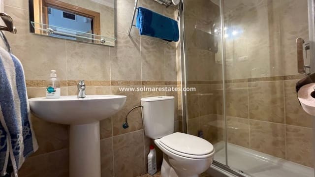 2 slaapkamer Appartement te koop in Punta Prima, Orihuela met zwembad - € 169.995 (Ref: 9624051)