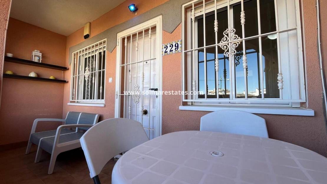 2 slaapkamer Appartement te koop in Villamartin met zwembad - € 165.000 (Ref: 9626313)